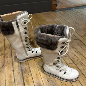 Royal Canadian Dalhousie tall snow boots in Pale Ale White!